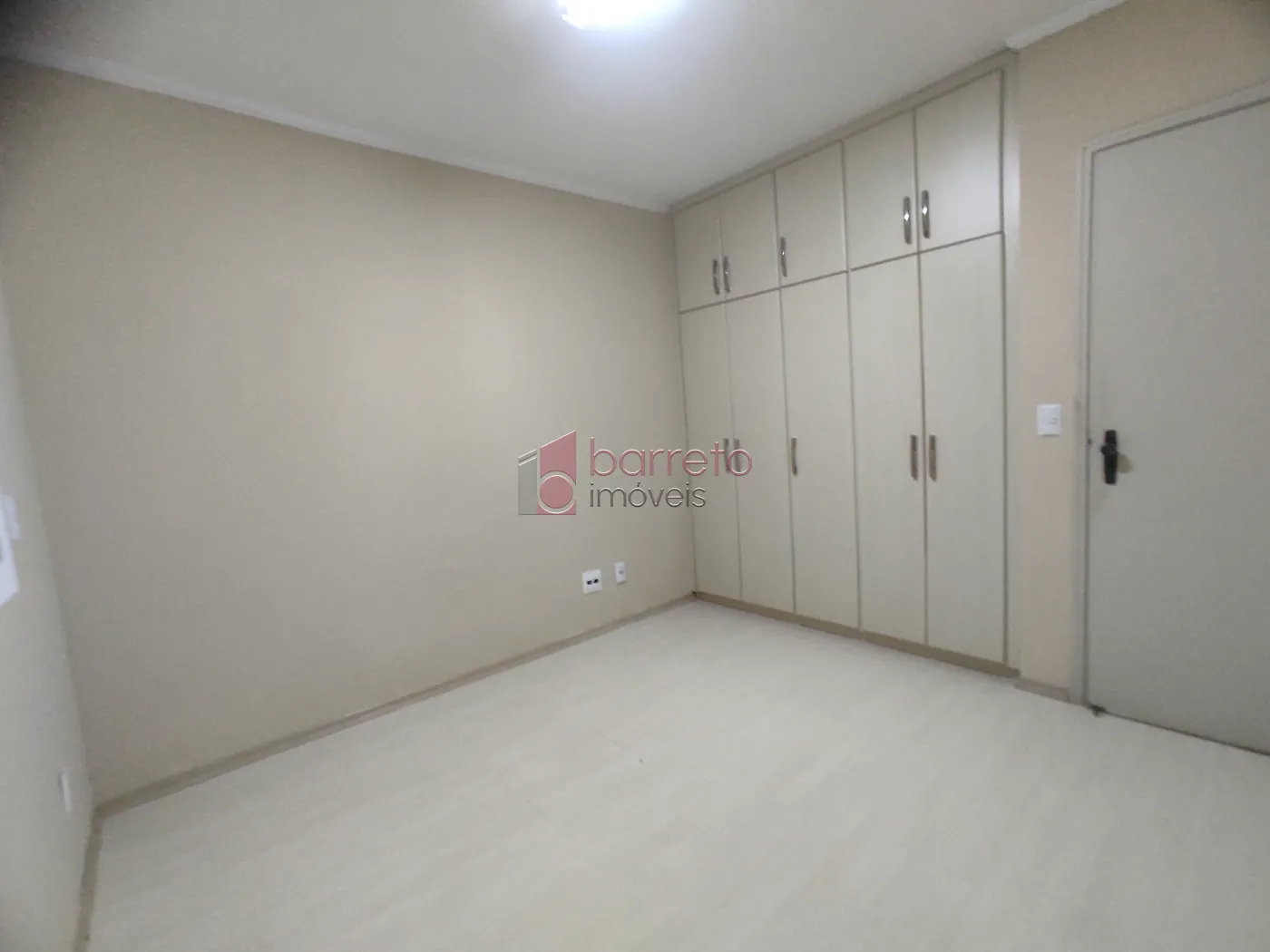 APARTAMENTO PARA LOCAÇÃO NO CONDOMÍNIO PASÁRGADA NA VILA DAS HORTÊNCIAS – JUNDIAÍ/SP