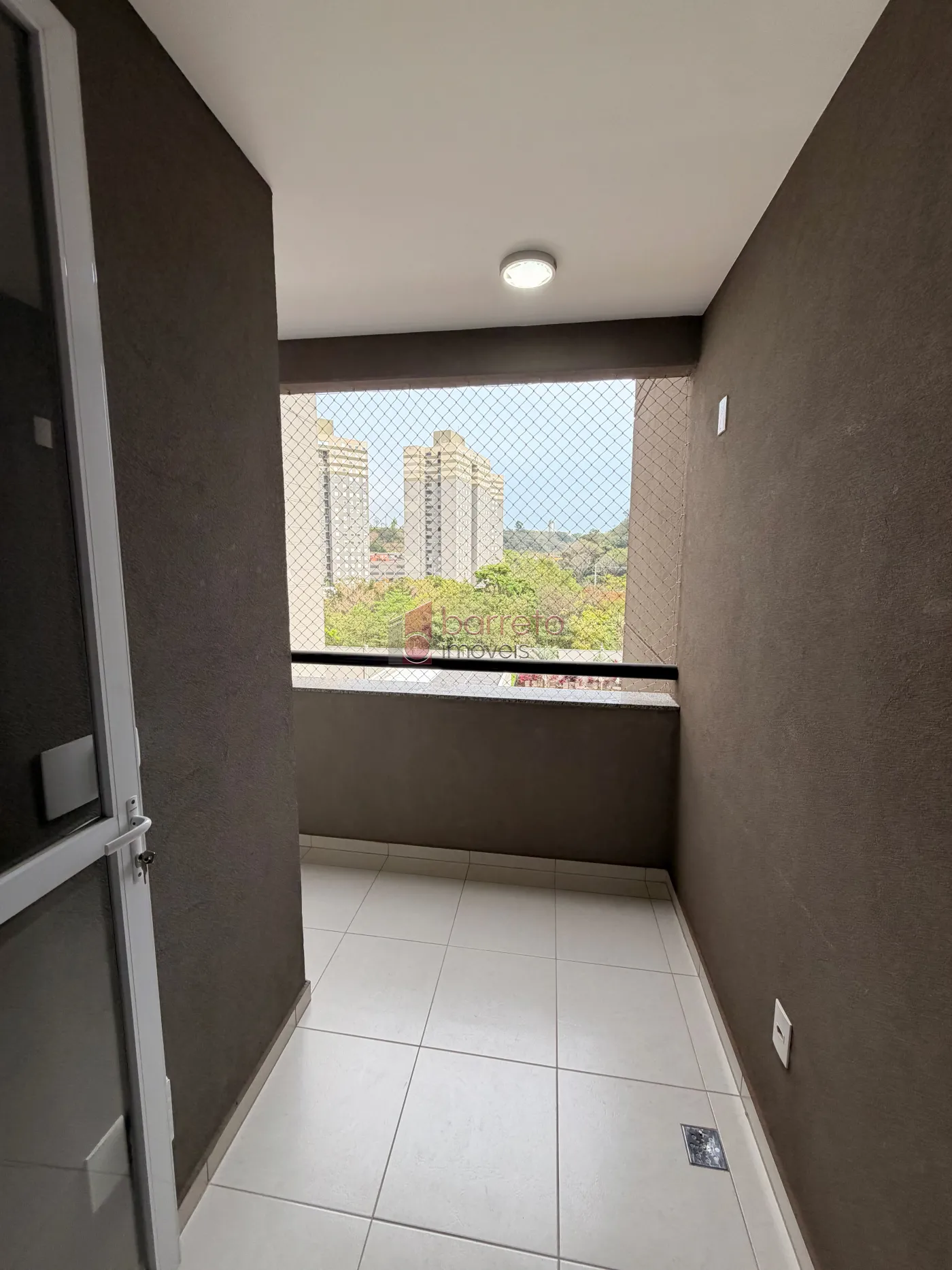 APARTAMENTO  PARA LOCAÇÃO E VENDA NO CONDOMÍNIO TORRES DE OZANAN – JUNDIAÍ/SP