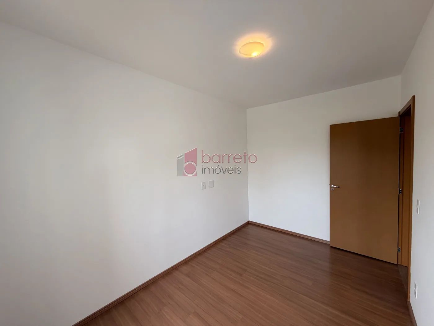 APARTAMENTO  PARA LOCAÇÃO E VENDA NO CONDOMÍNIO TORRES DE OZANAN – JUNDIAÍ/SP