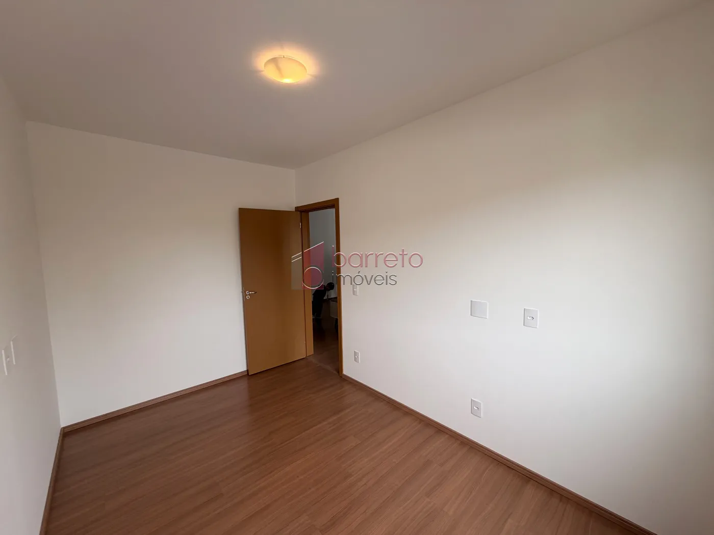 APARTAMENTO  PARA LOCAÇÃO E VENDA NO CONDOMÍNIO TORRES DE OZANAN – JUNDIAÍ/SP