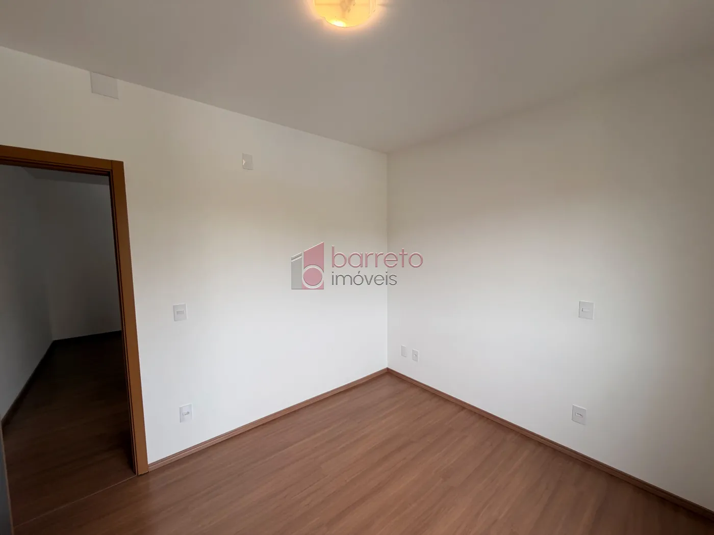 APARTAMENTO  PARA LOCAÇÃO E VENDA NO CONDOMÍNIO TORRES DE OZANAN – JUNDIAÍ/SP