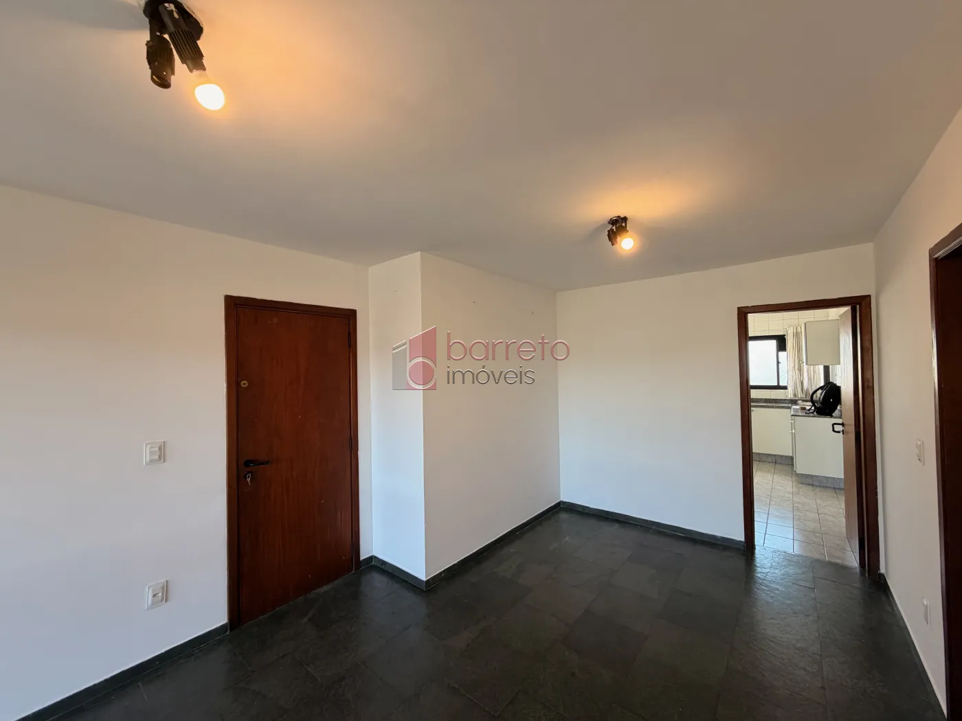 APARTAMENTO PARA VENDA E LOCAÇÃO NO EDIFÍCIO PIET MONDRIAN NA VILA RAMI – JUNDIAÍ/SP