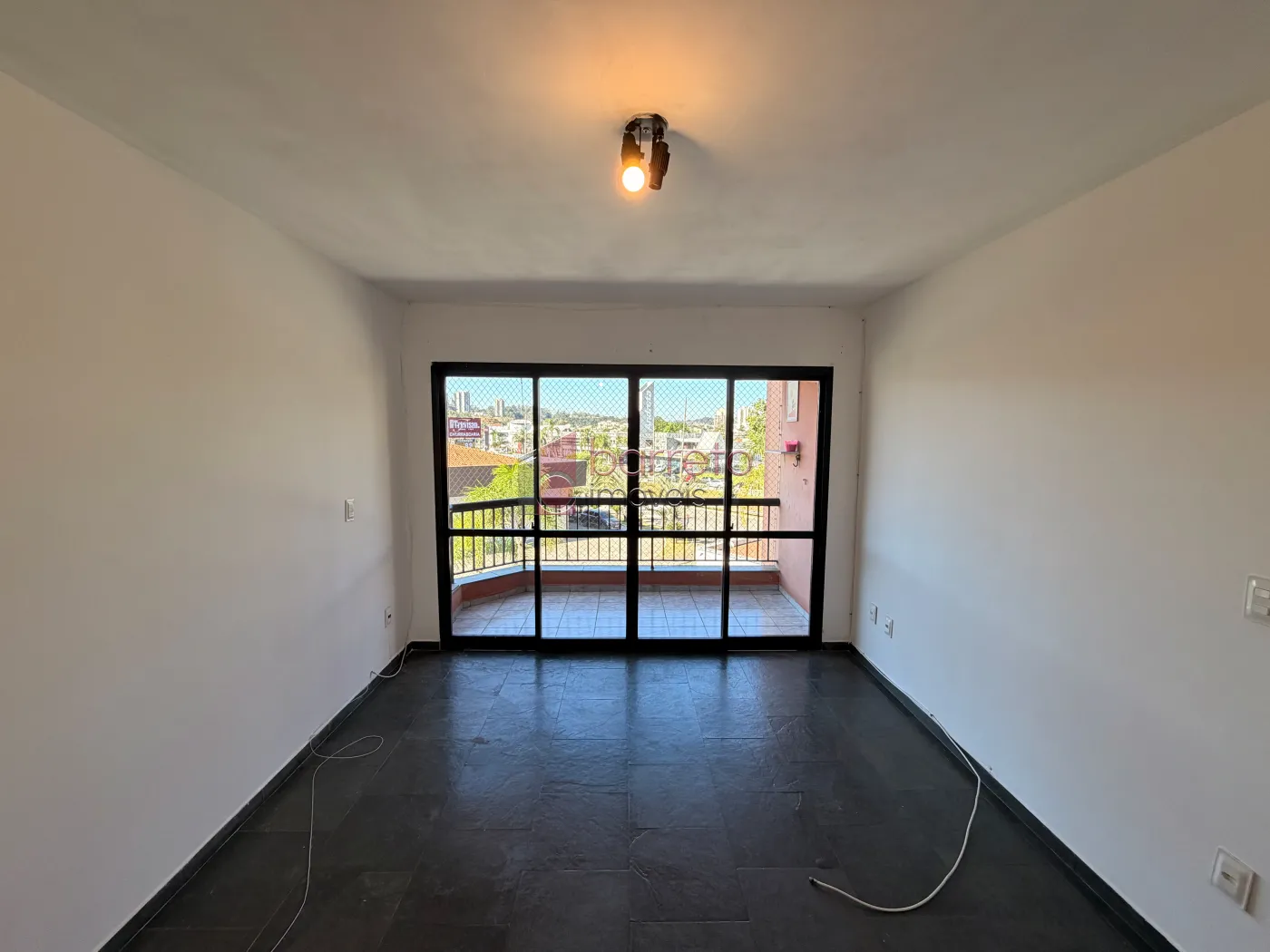 APARTAMENTO PARA VENDA E LOCAÇÃO NO EDIFÍCIO PIET MONDRIAN NA VILA RAMI – JUNDIAÍ/SP