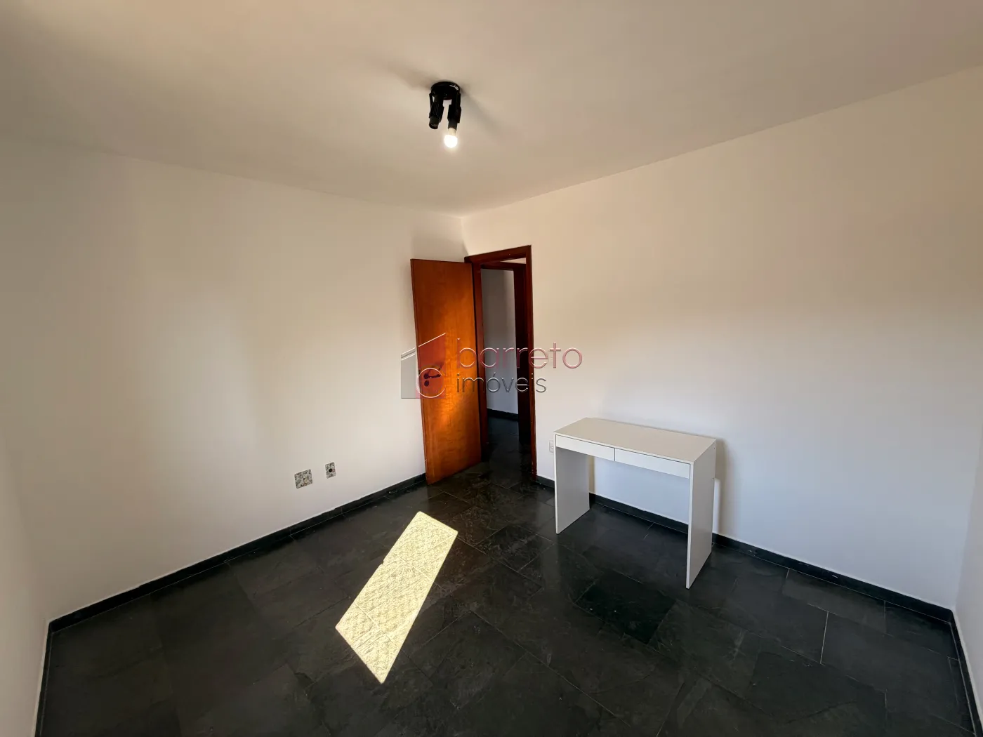 APARTAMENTO PARA VENDA E LOCAÇÃO NO EDIFÍCIO PIET MONDRIAN NA VILA RAMI – JUNDIAÍ/SP