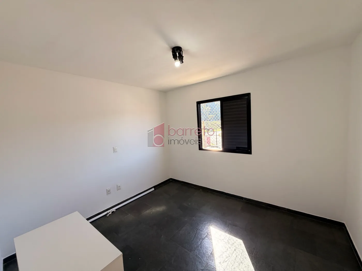 APARTAMENTO PARA VENDA E LOCAÇÃO NO EDIFÍCIO PIET MONDRIAN NA VILA RAMI – JUNDIAÍ/SP