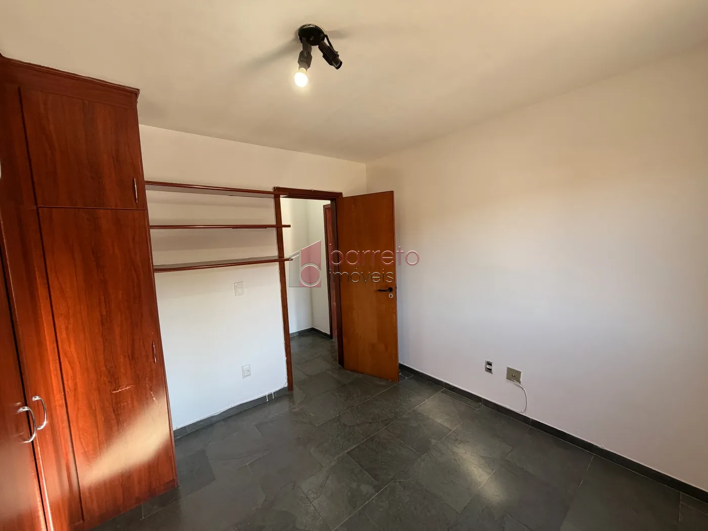APARTAMENTO PARA VENDA E LOCAÇÃO NO EDIFÍCIO PIET MONDRIAN NA VILA RAMI – JUNDIAÍ/SP
