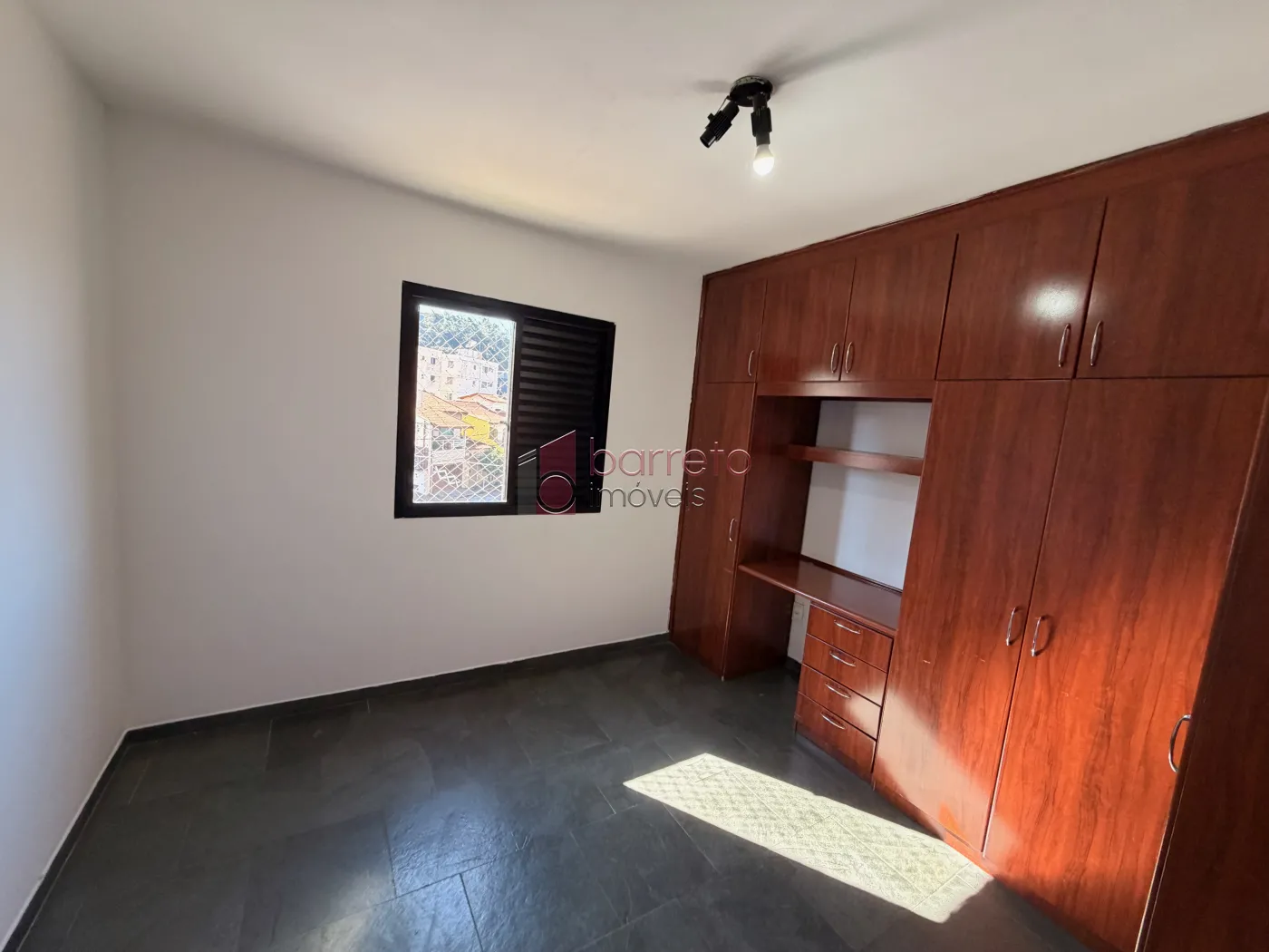 APARTAMENTO PARA VENDA E LOCAÇÃO NO EDIFÍCIO PIET MONDRIAN NA VILA RAMI – JUNDIAÍ/SP