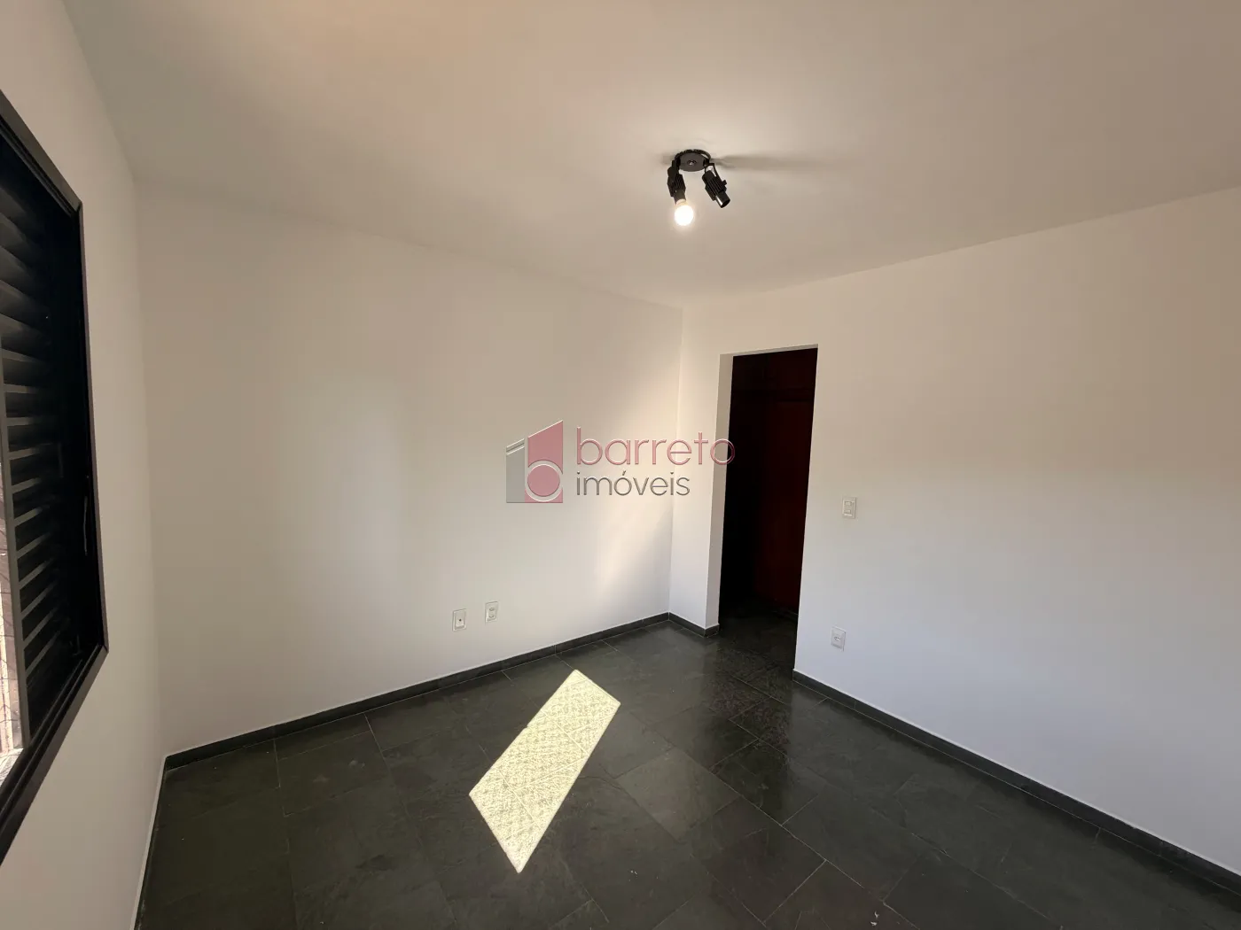APARTAMENTO PARA VENDA E LOCAÇÃO NO EDIFÍCIO PIET MONDRIAN NA VILA RAMI – JUNDIAÍ/SP