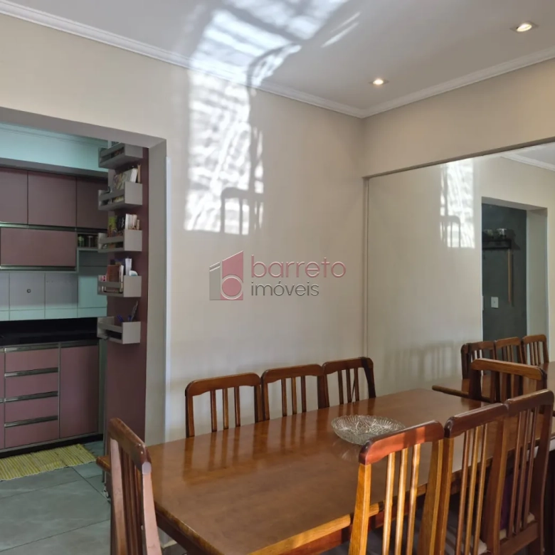 APARTAMENTO COM 02 QUARTOS E SUÍTE À VENDA NO CONDOMÍNIO APUÃ NA VILA JUNDIAINÓPOLIS EM JUNDIAÍ/SP