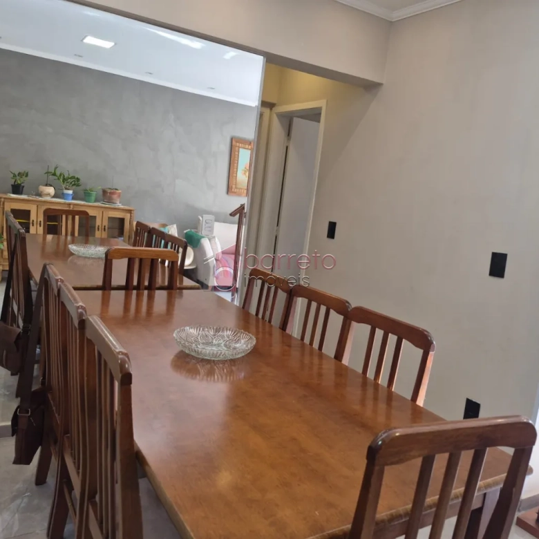 APARTAMENTO COM 02 QUARTOS E SUÍTE À VENDA NO CONDOMÍNIO APUÃ NA VILA JUNDIAINÓPOLIS EM JUNDIAÍ/SP