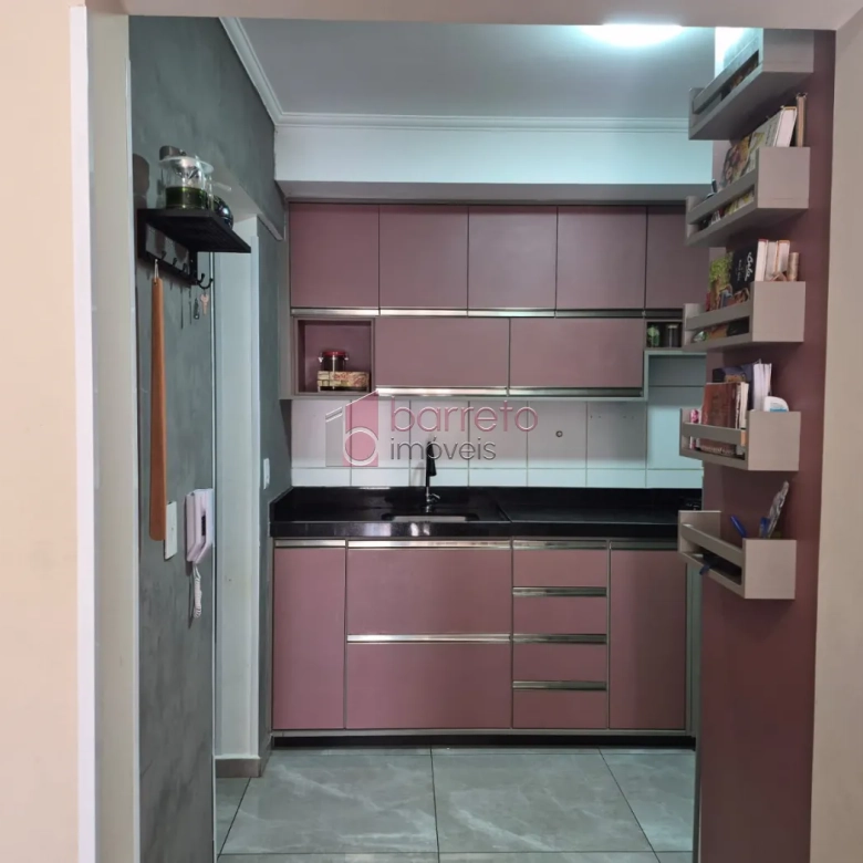 APARTAMENTO COM 02 QUARTOS E SUÍTE À VENDA NO CONDOMÍNIO APUÃ NA VILA JUNDIAINÓPOLIS EM JUNDIAÍ/SP