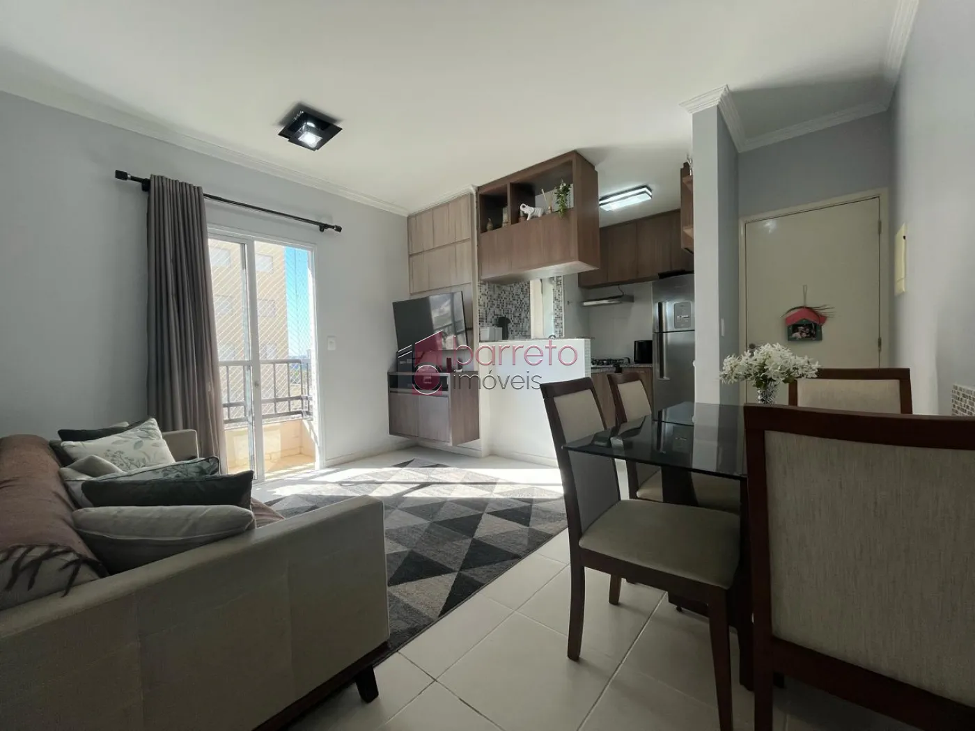 APARTAMENTO À VENDA NO CONDOMÍNIO VIVARTE MEDEIROS EM JUNDIAÍ/SP