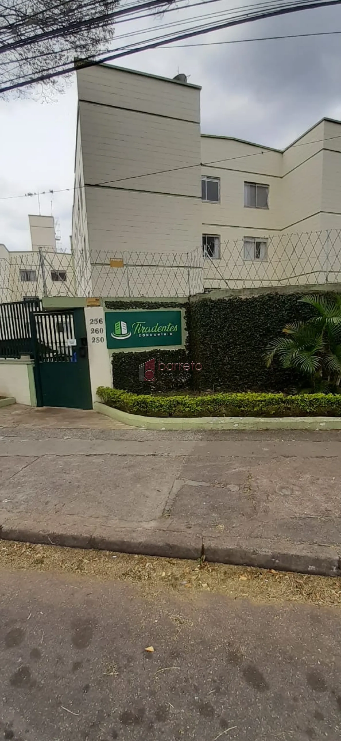 APARTAMENTO À VENDA NO CONDOMÍNIO TIRADENTES – VILA RIO BRANCO – JUNDIAÍ/SP