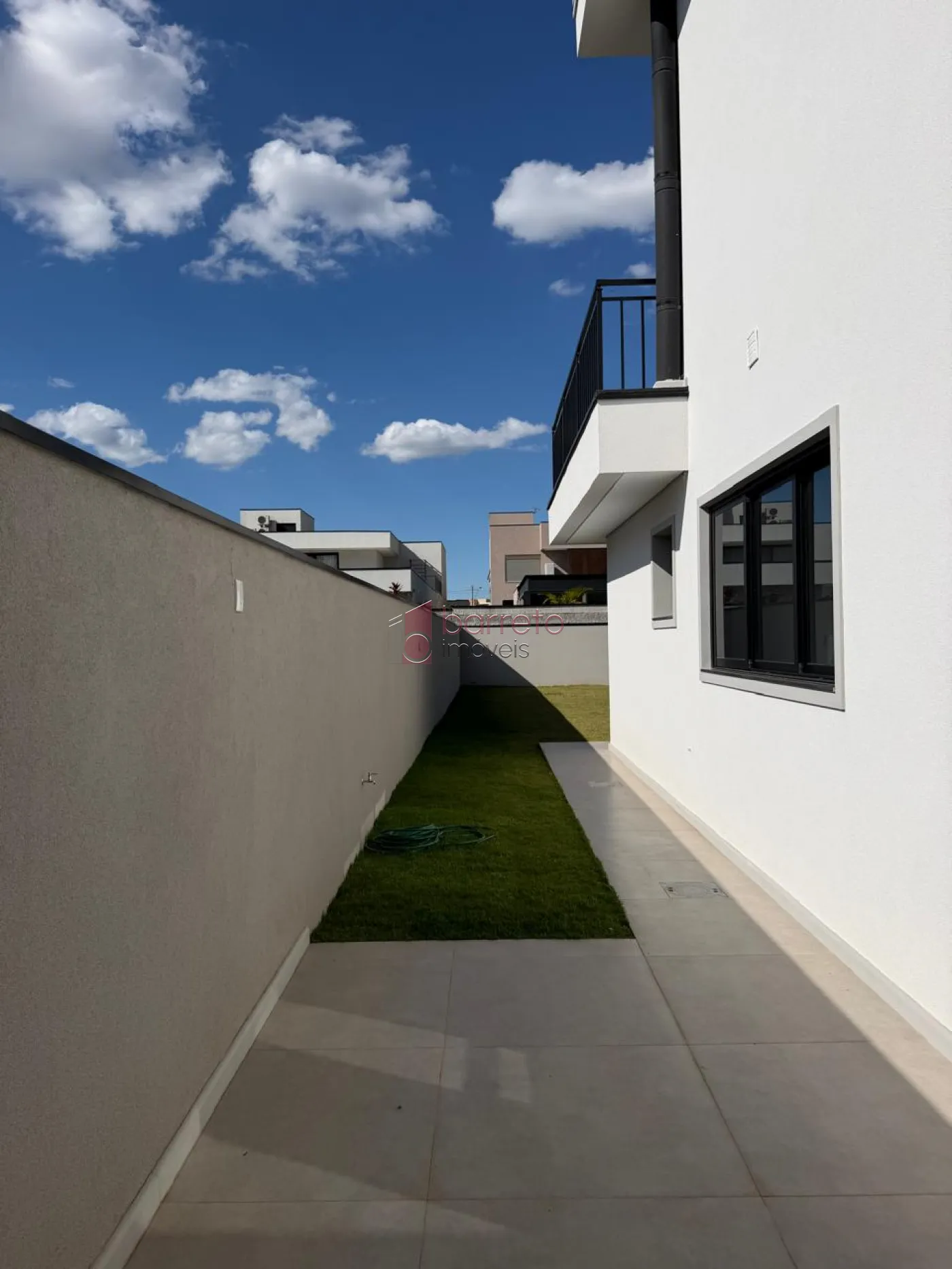 CASA SOBRADO COM 03 SUÍTES À VENDA NO CONDOMÍNIO RESERVA MARAJOARA – JUNDIAÍ/SP