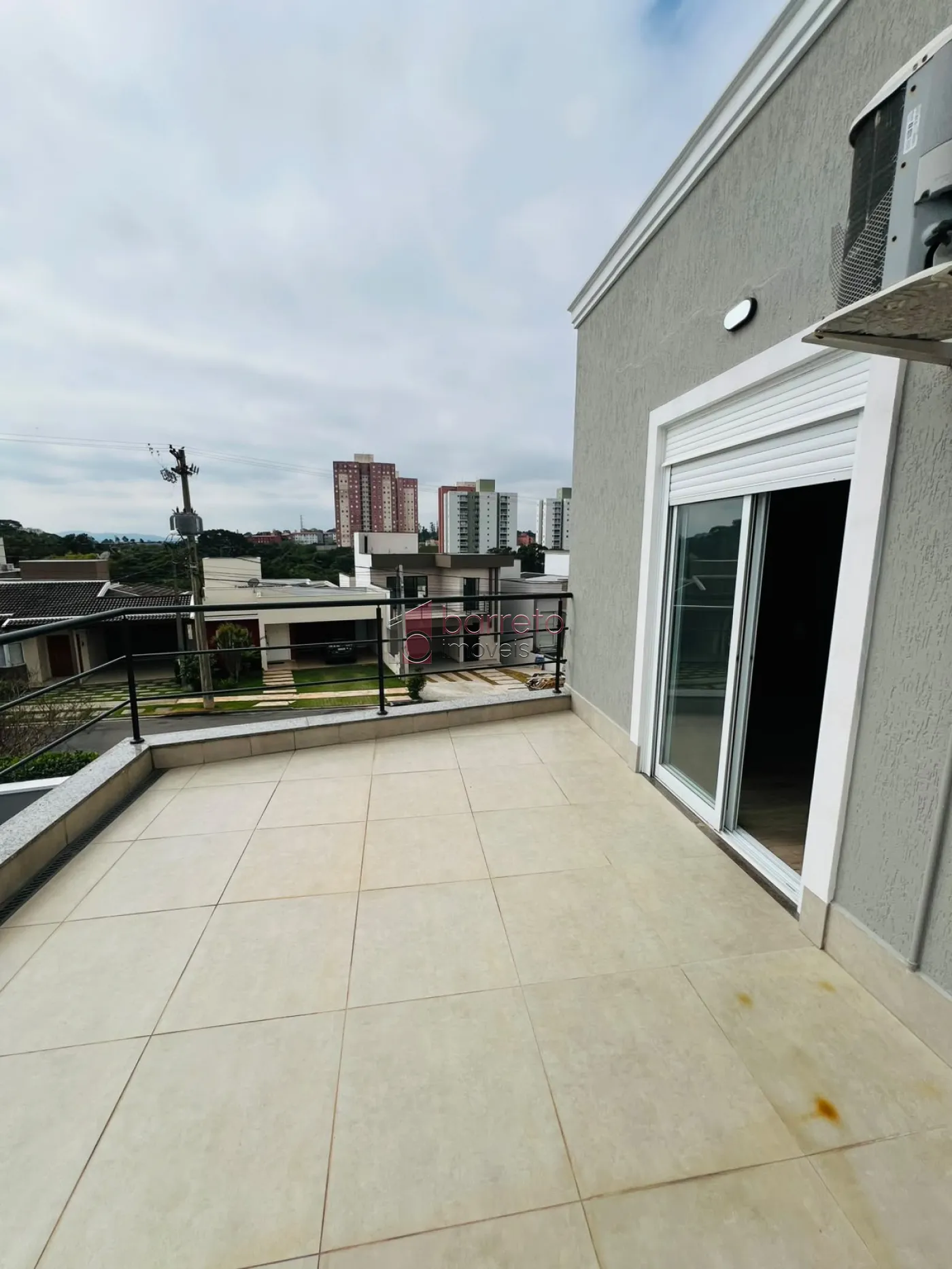 SOBRADO PARA VENDA E LOCAÇÃO NO CONDOMÍNIO TERRAS DE GÊNOVA – JUNDIAÍ/SP