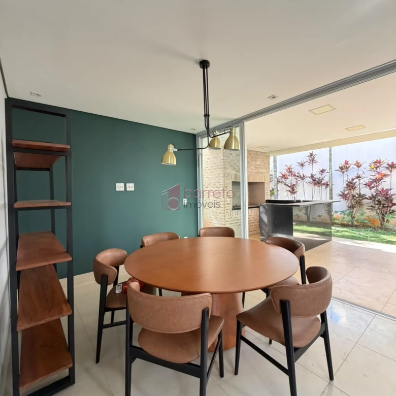 CASA SOBRADO DE ALTO PADRÃO COM 03 SUÍTES À VENDA NO CONDOMÍNIO VEDUTA ROSSA – JUNDIAÍ/SP