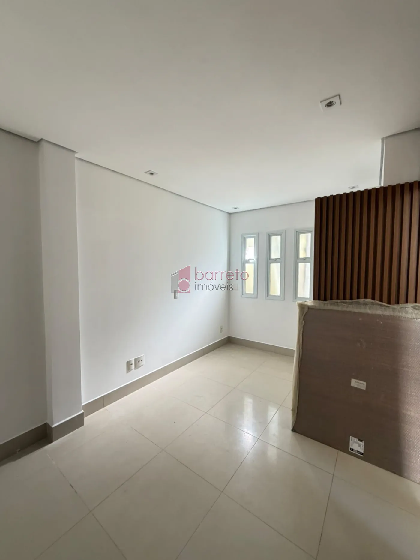 CASA SOBRADO DE ALTO PADRÃO COM 03 SUÍTES À VENDA NO CONDOMÍNIO VEDUTA ROSSA – JUNDIAÍ/SP