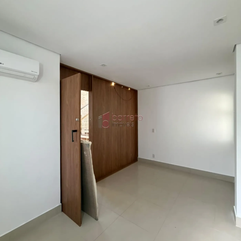 CASA SOBRADO DE ALTO PADRÃO COM 03 SUÍTES À VENDA NO CONDOMÍNIO VEDUTA ROSSA – JUNDIAÍ/SP