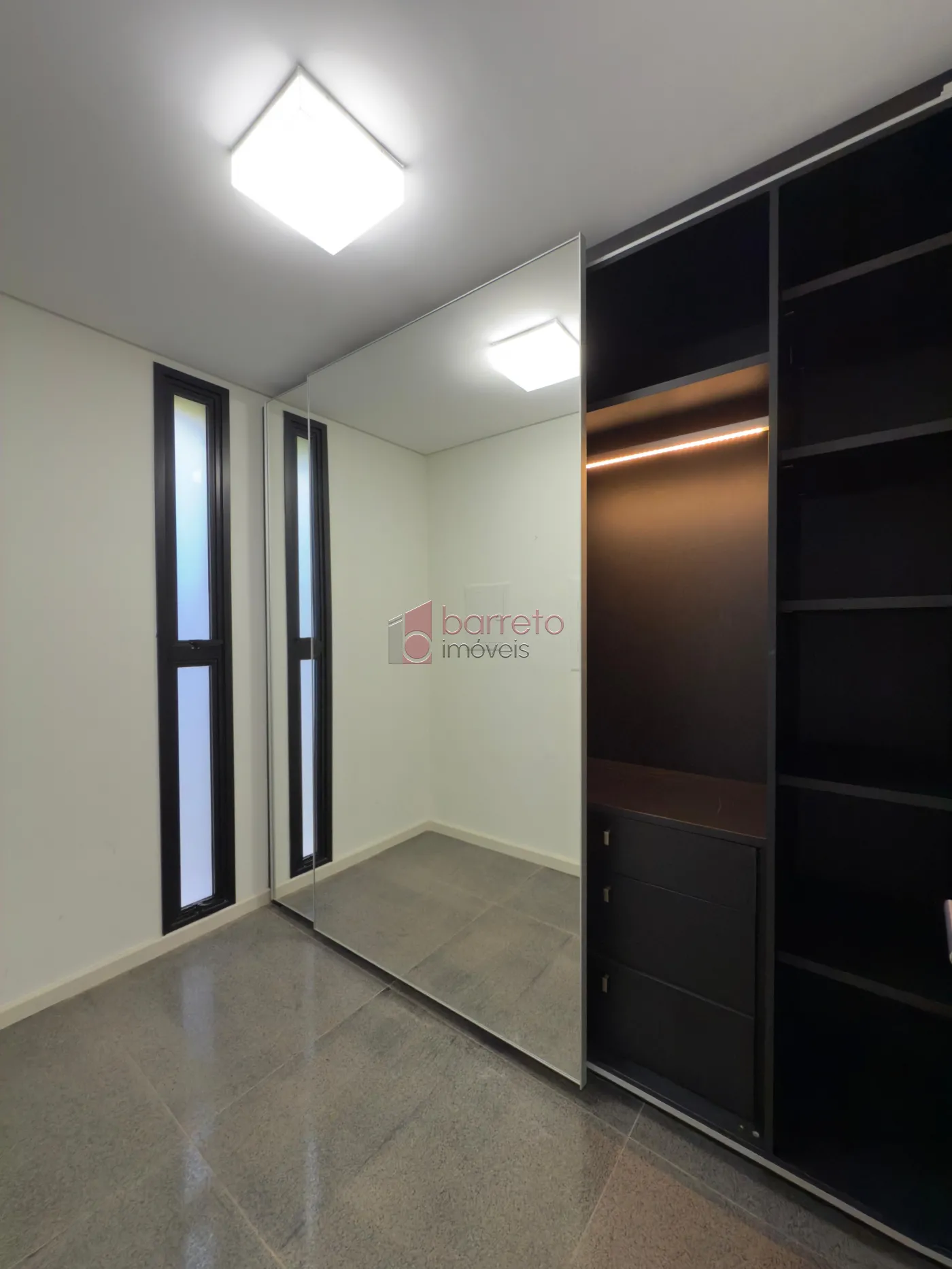 CASA MOBILIADA À VENDA NO CONDOMÍNIO RESIDENCIAL VEDUTA BLU EM JUNDIAÍ/SP