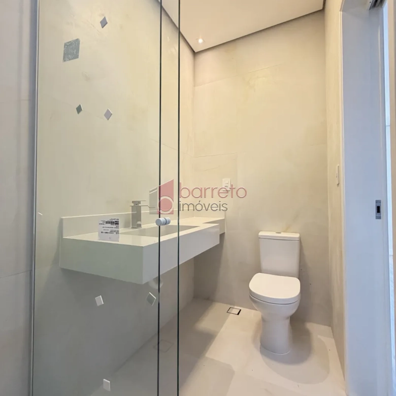 SOBRADO À VENDA – 03 QUARTOS – RESIDENCIAL DOS IPÊS – JUNDIAÍ/SP