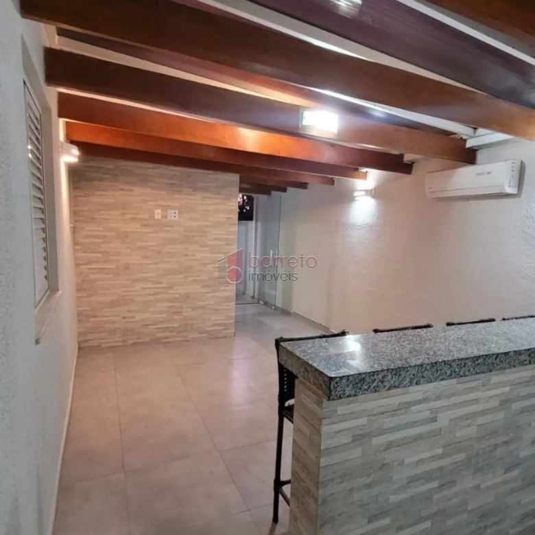 CASA TÉRREA SEMI-MOBILIADA PARA LOCAÇÃO E VENDA NO CONDOMÍNIO VILLAGE MEDEIROS – JUNDIAÍ/SP