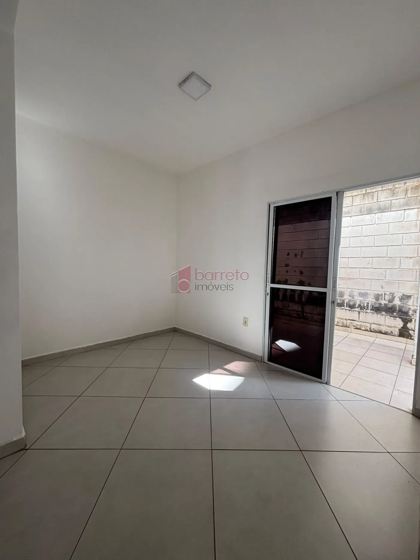 CASA À VENDA NO CONDOMÍNIO RESIDENCIAL DONA NINA – JARDIM TULIPAS – JUNDIAÍ/SP