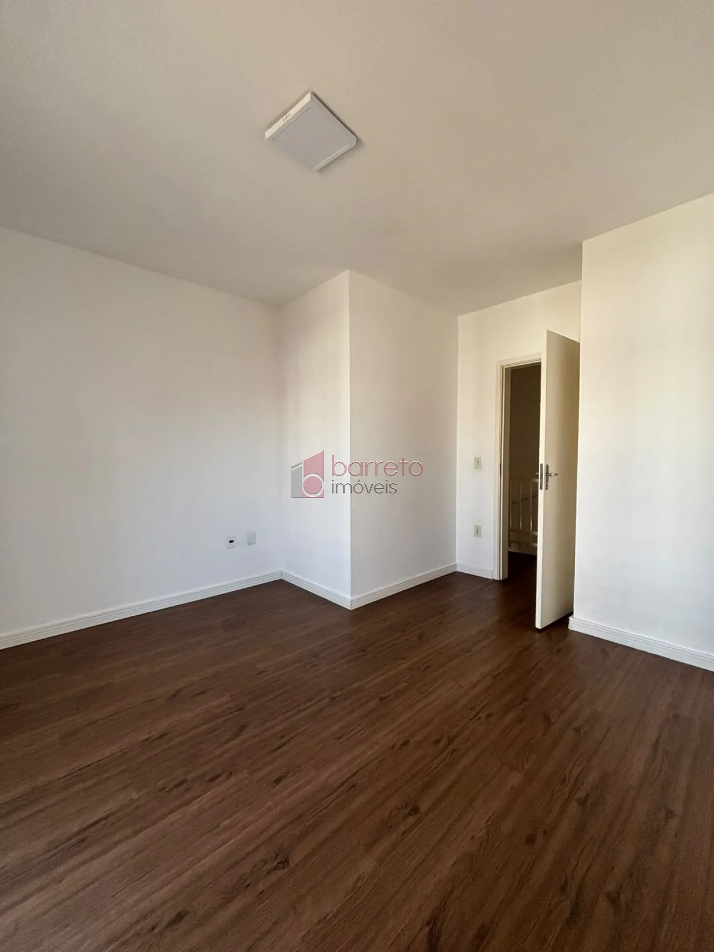 CASA À VENDA NO CONDOMÍNIO RESIDENCIAL DONA NINA – JARDIM TULIPAS – JUNDIAÍ/SP