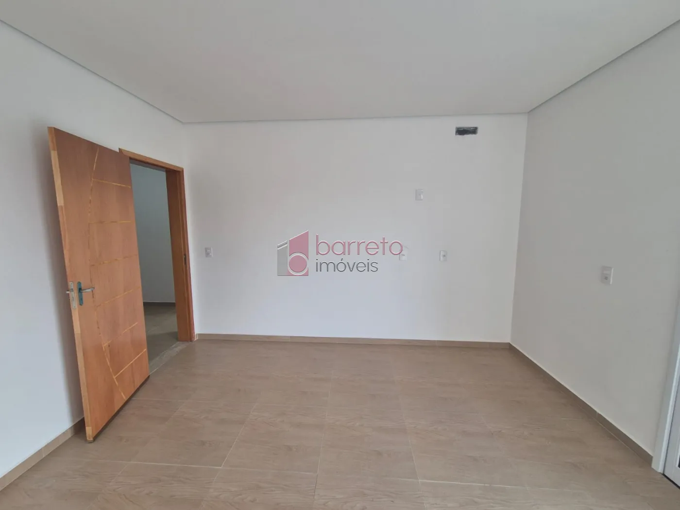 CASA RECÉM CONSTRUÍDA À VENDA NO CONDOMÍNIO BRISAS DA MATA EM JUNDIAÍ/SP