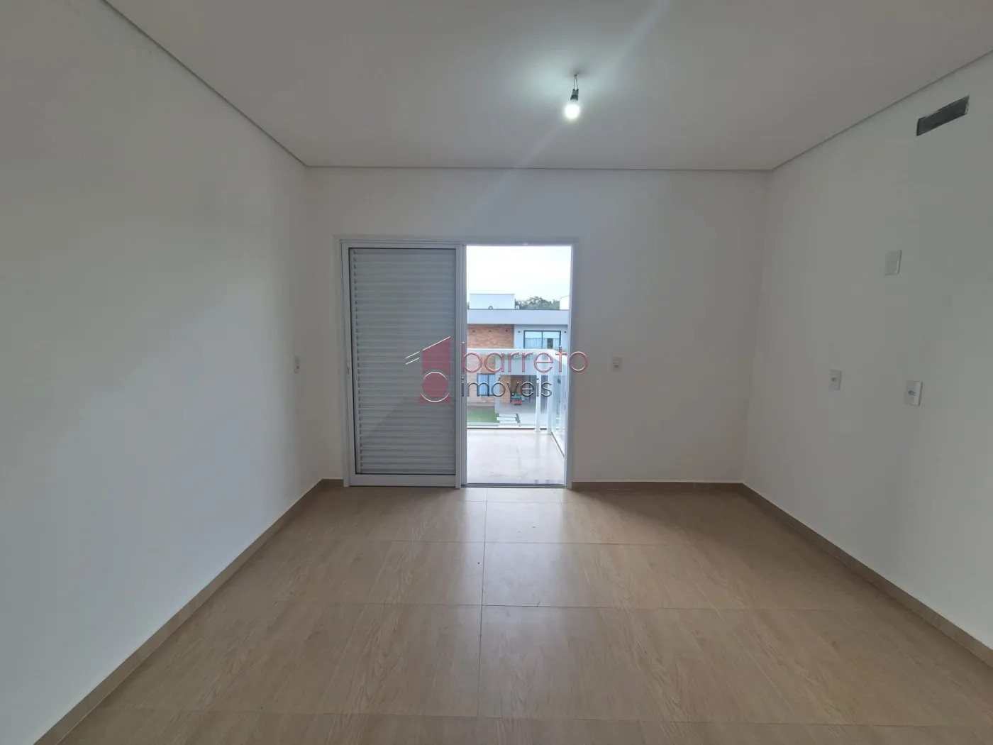 CASA RECÉM CONSTRUÍDA À VENDA NO CONDOMÍNIO BRISAS DA MATA EM JUNDIAÍ/SP