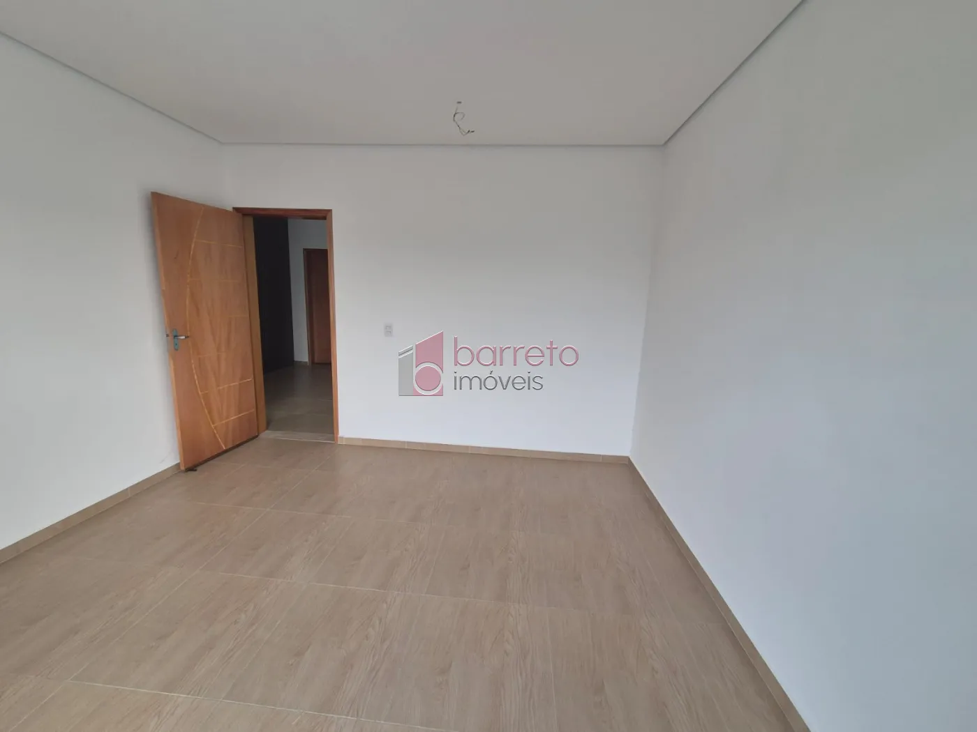 CASA RECÉM CONSTRUÍDA À VENDA NO CONDOMÍNIO BRISAS DA MATA EM JUNDIAÍ/SP