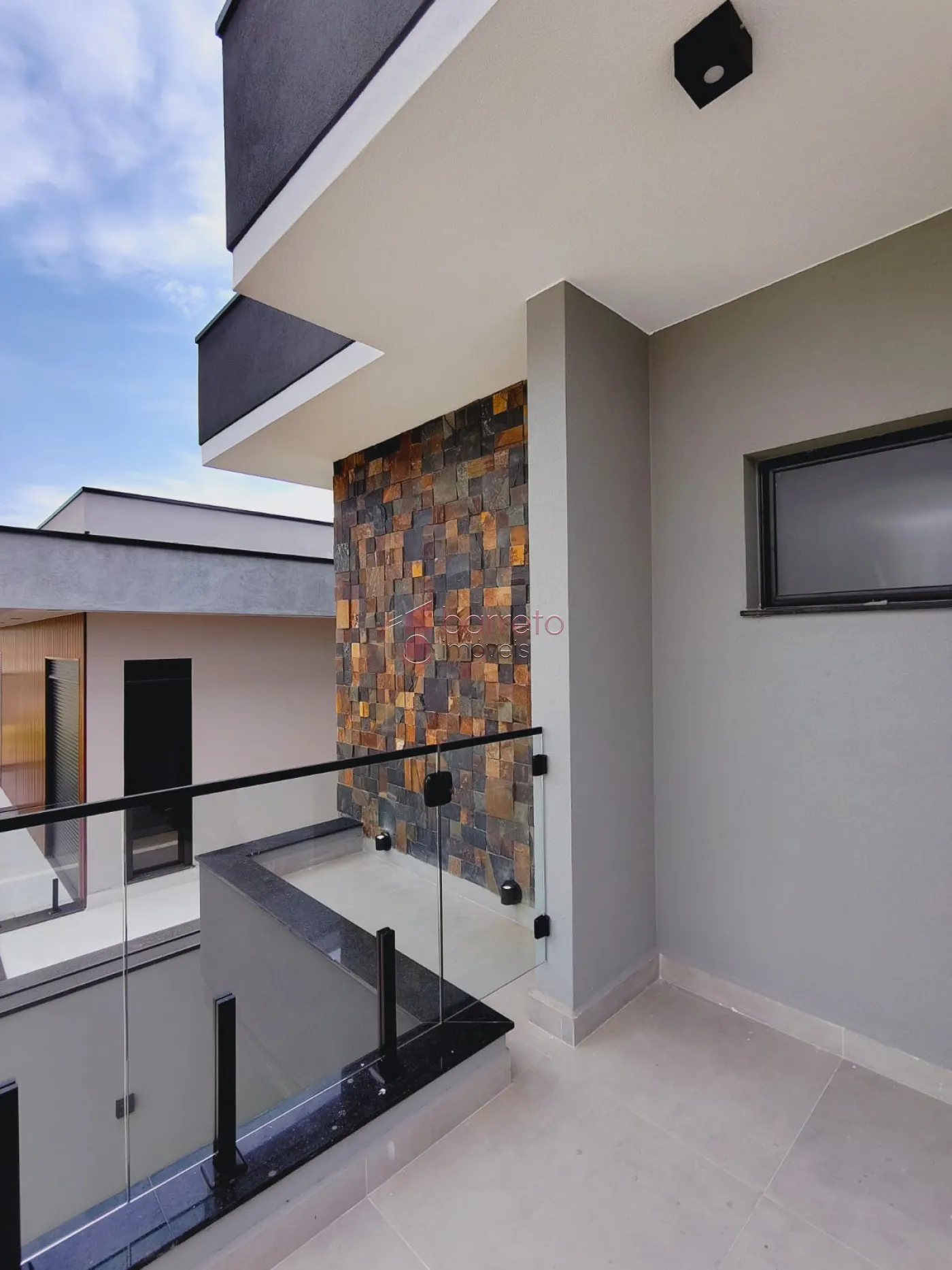 CASA À VENDA NO CONDOMÍNIO BRISAS DO LAGO – JUNDIAÍ/SP