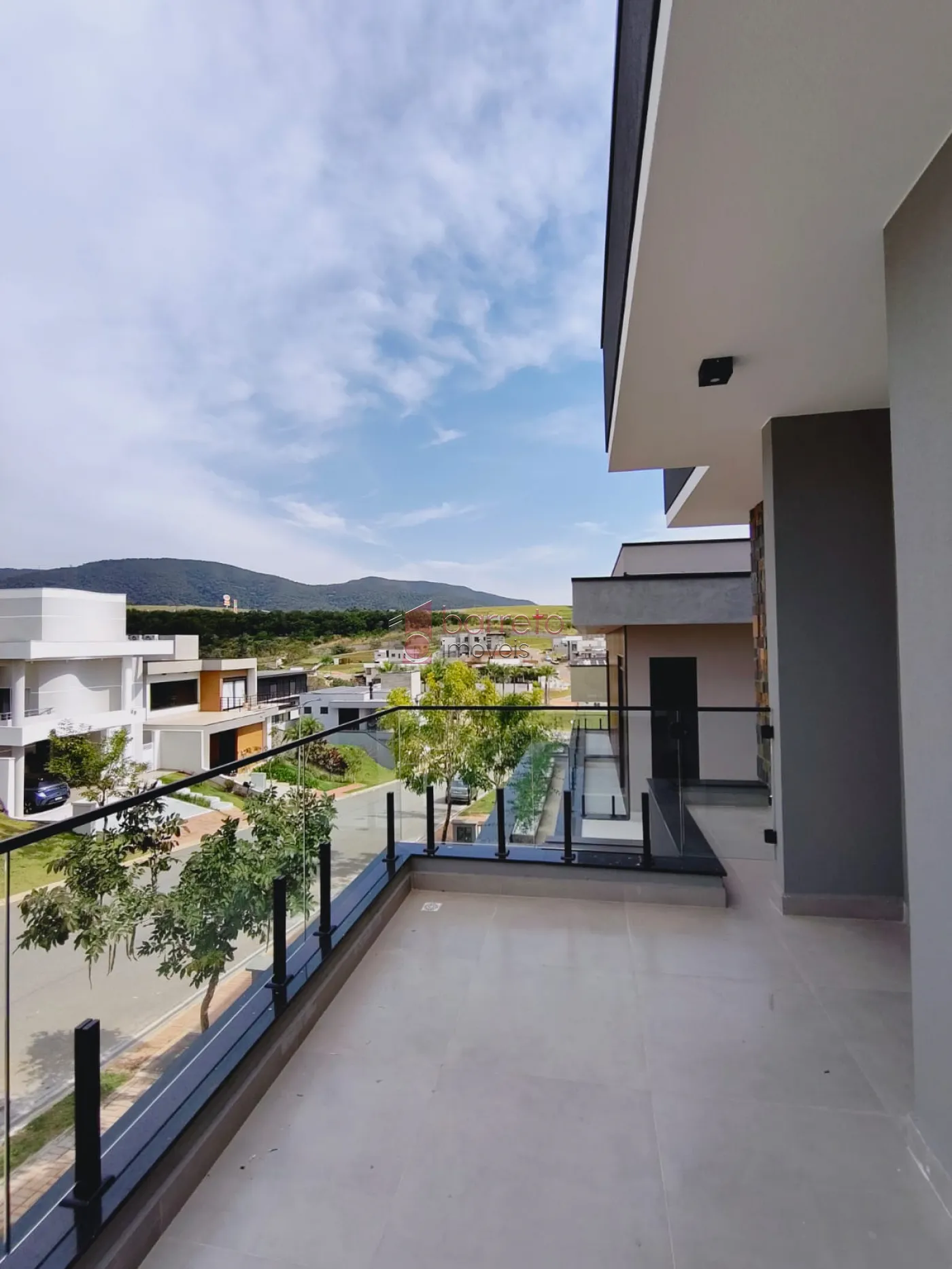 CASA À VENDA NO CONDOMÍNIO BRISAS DO LAGO – JUNDIAÍ/SP