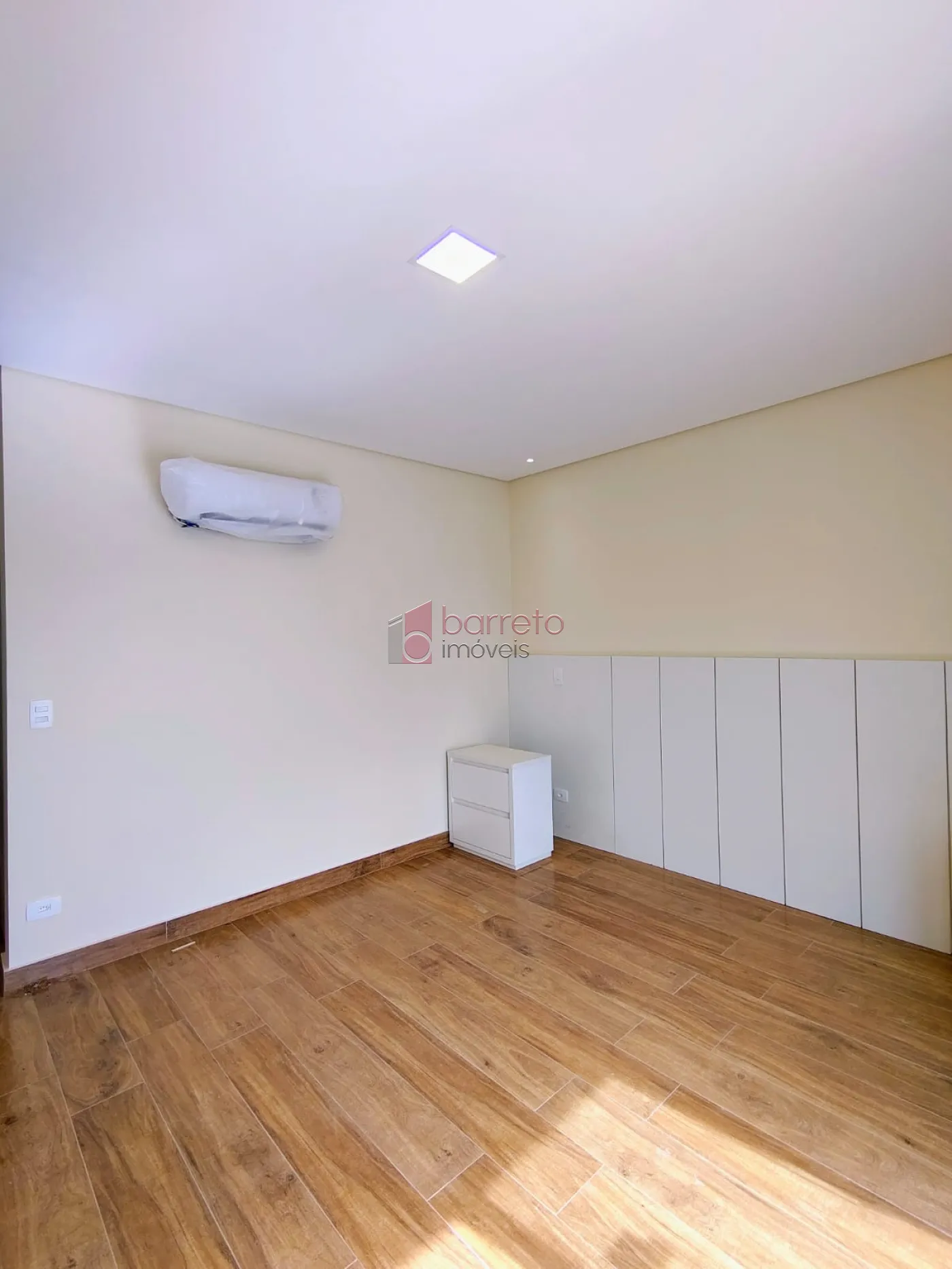 CASA À VENDA NO CONDOMÍNIO BRISAS DO LAGO – JUNDIAÍ/SP