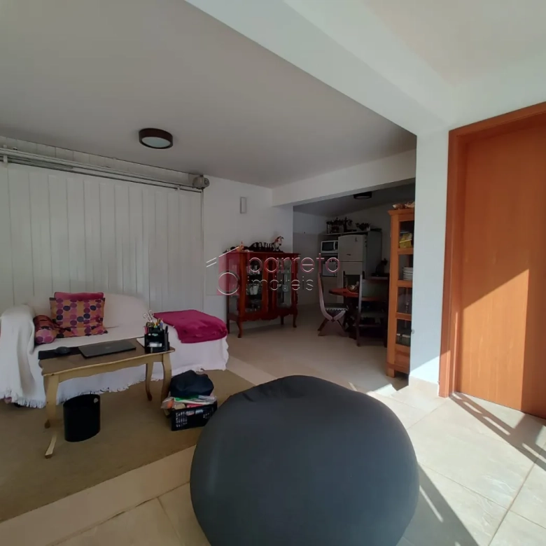 CASA À VENDA NO CONDOMÍNIO QUINTAS DO LAGO – JARDIM NOVO MUNDO – JUNDIAÍ/SP