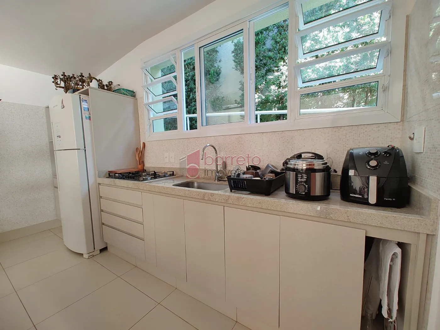 CASA À VENDA NO CONDOMÍNIO QUINTAS DO LAGO – JARDIM NOVO MUNDO – JUNDIAÍ/SP