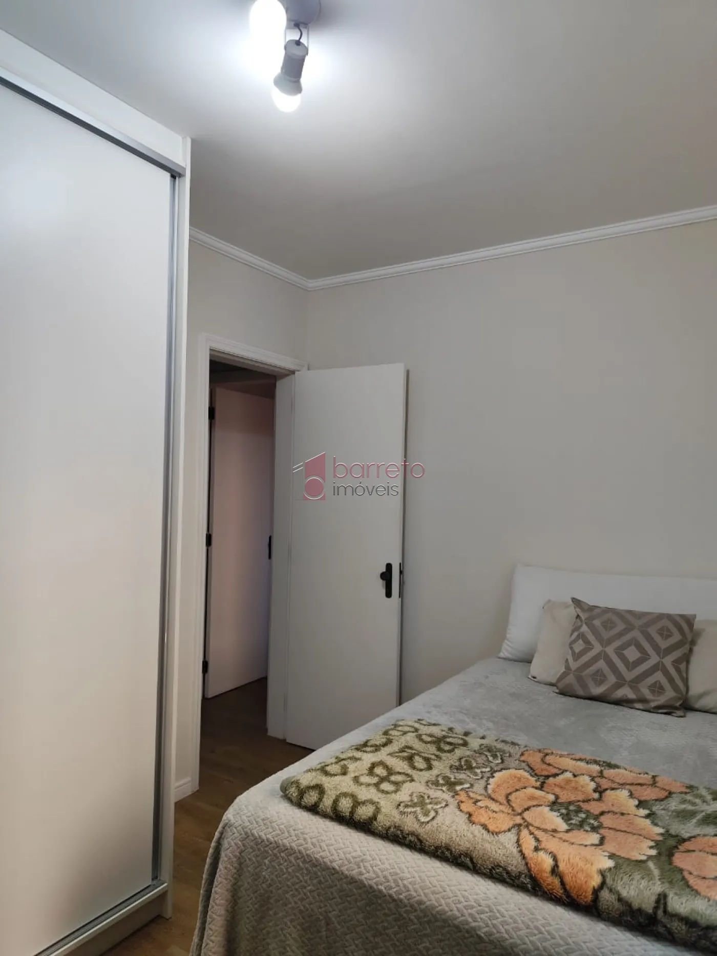 CASA À VENDA NO CONDOMÍNIO RESIDENCIAL DAS PALMEIRAS EM JUNDIAÍ/SP