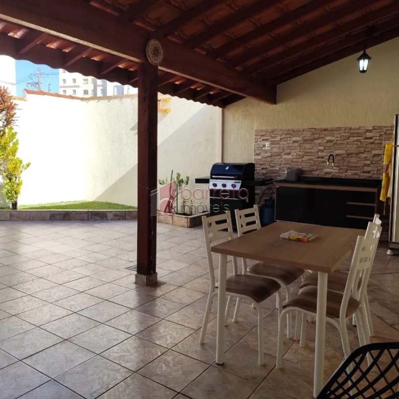 CASA À VENDA NO CONDOMÍNIO RESIDENCIAL DAS PALMEIRAS EM JUNDIAÍ/SP