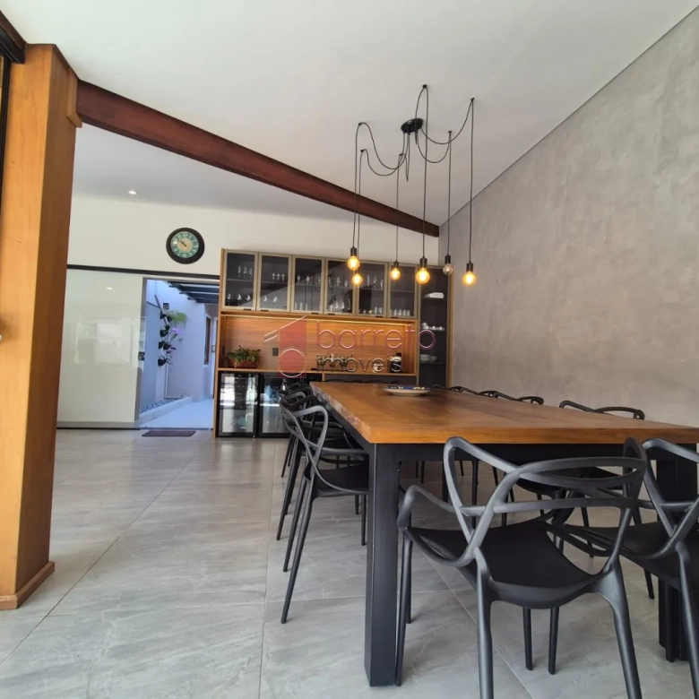 CASA À VENDA NO CONDOMÍNIO PORTAL DO PARAÍSO I – JUNDIAÍ/SP