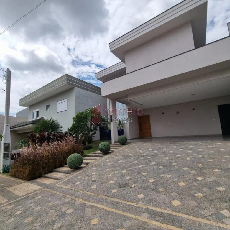 SOBRADO PARA LOCAÇÃO E VENDA NO CONDOMÍNIO QUINTA DAS ATÍRIAS – JUNDIAÍ/SP