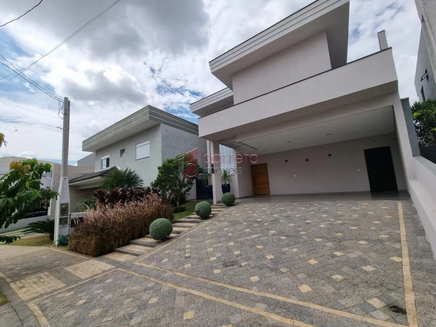SOBRADO PARA LOCAÇÃO E VENDA NO CONDOMÍNIO QUINTA DAS ATÍRIAS – JUNDIAÍ/SP