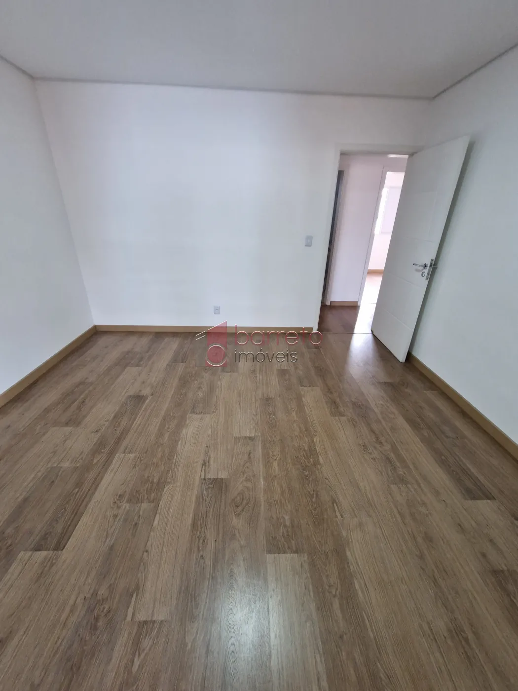 SOBRADO PARA LOCAÇÃO NO CONDOMÍNIO METALÚRGICOS – JUNDIAÍ/SP