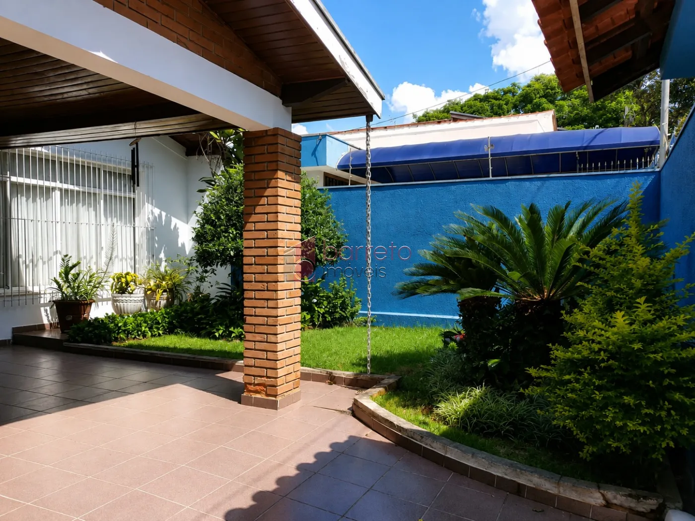 CASA COM EDÍCULA PARA LOCAÇÃO NO ANHANGABAÚ – JUNDIAÍ/SP
