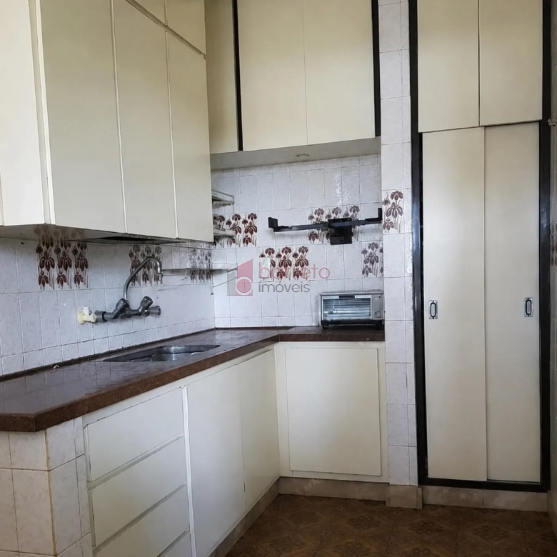 CASA COM EDÍCULA PARA LOCAÇÃO NO ANHANGABAÚ – JUNDIAÍ/SP