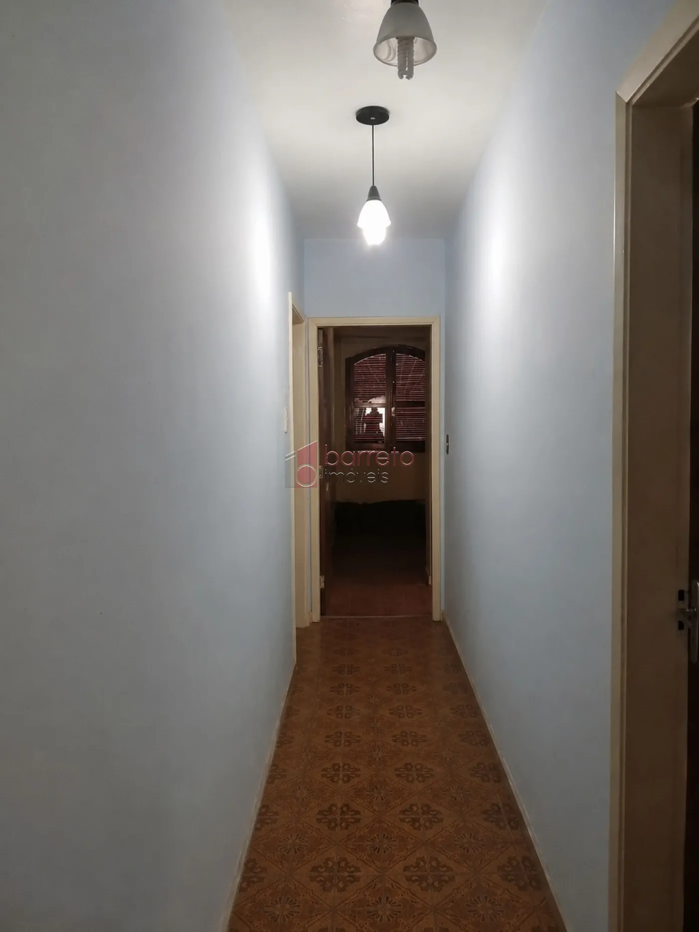 CASA COM EDÍCULA PARA LOCAÇÃO NO ANHANGABAÚ – JUNDIAÍ/SP