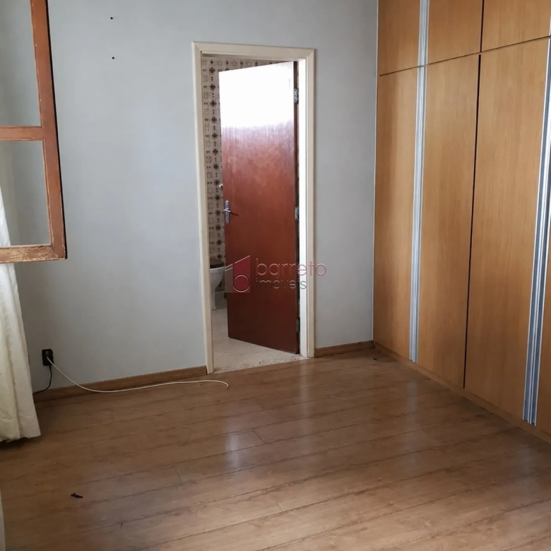 CASA COM EDÍCULA PARA LOCAÇÃO NO ANHANGABAÚ – JUNDIAÍ/SP