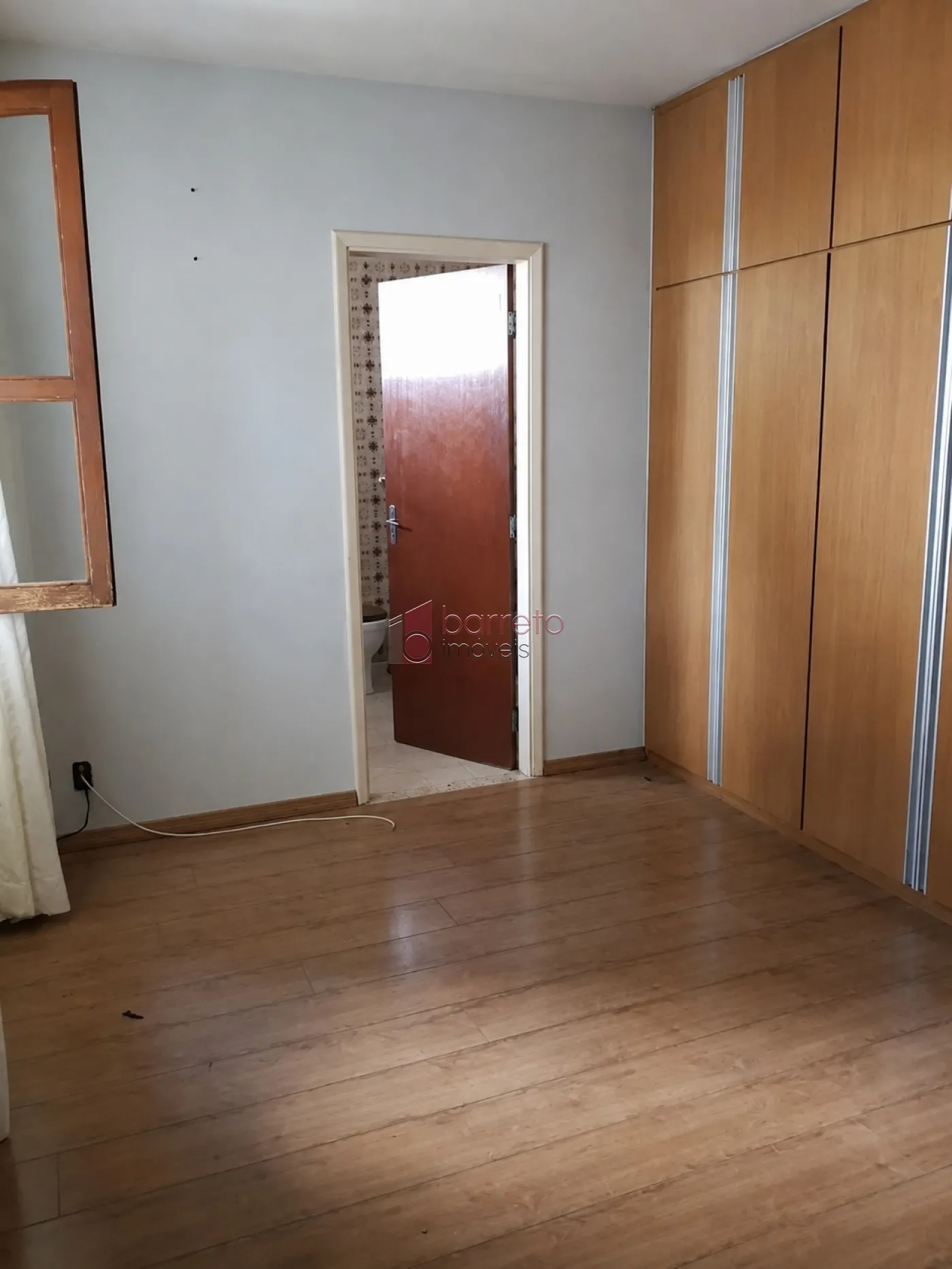 CASA COM EDÍCULA PARA LOCAÇÃO NO ANHANGABAÚ – JUNDIAÍ/SP
