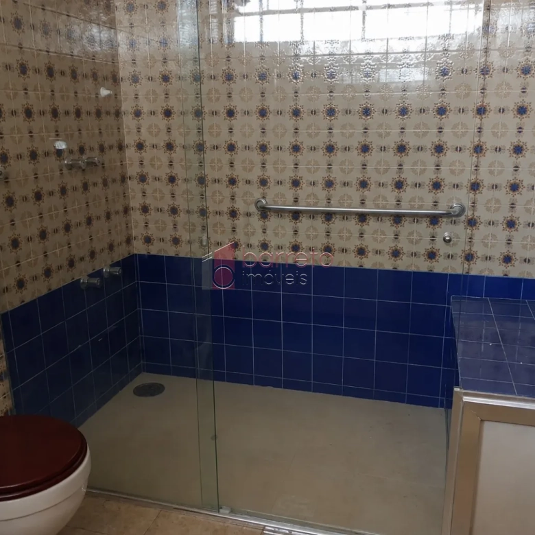CASA COM EDÍCULA PARA LOCAÇÃO NO ANHANGABAÚ – JUNDIAÍ/SP