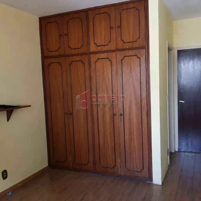 CASA COM EDÍCULA PARA LOCAÇÃO NO ANHANGABAÚ – JUNDIAÍ/SP