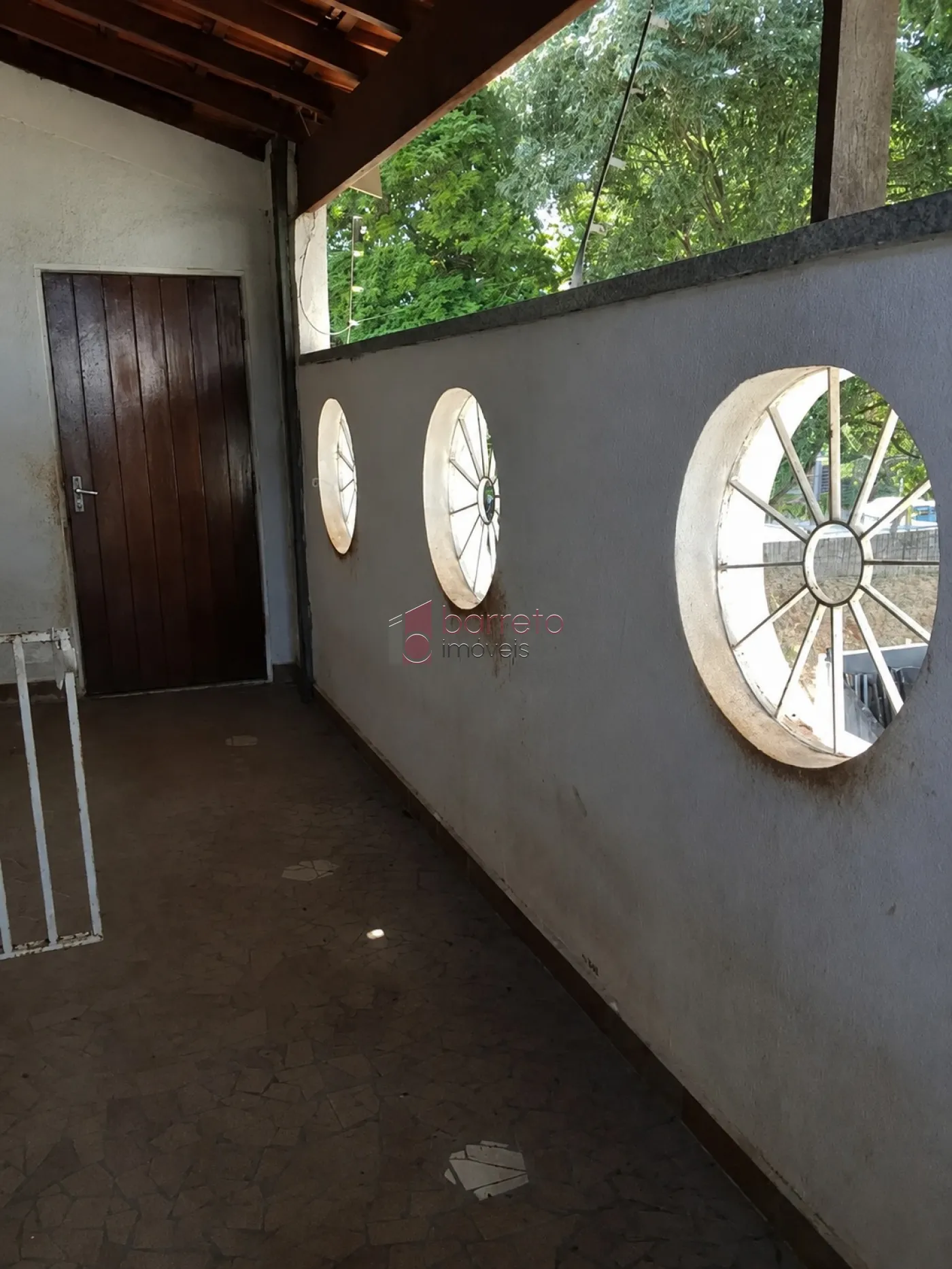CASA COM EDÍCULA PARA LOCAÇÃO NO ANHANGABAÚ – JUNDIAÍ/SP