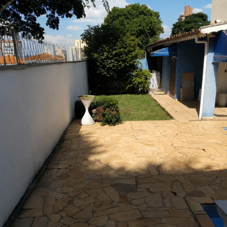 CASA COM EDÍCULA PARA LOCAÇÃO NO ANHANGABAÚ – JUNDIAÍ/SP